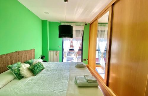 León Apartamento | Housingleón - Centro con dos plazas de garaje