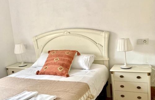 León Apartamento | Housingleon- Camino de Santiago by Bike I y II