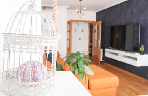 León Apartamento | Housingleon- Casa Oliva con Garaje