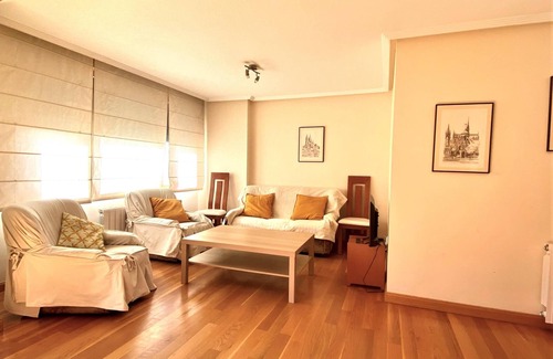 León Apartamento | Housingleon San Marcos con garaje