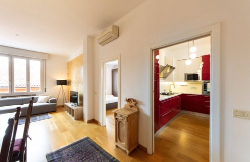 Historic Center Apartamento | HouSmart Sant'Isaia 67-2