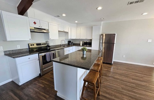 Barrett Casa | Houston Riverfront Getaway house with pool and hot tub
