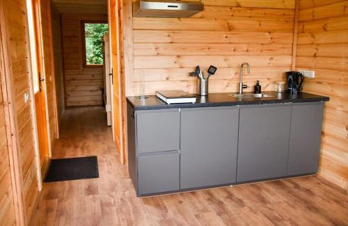 Vierakker Chalet De Esquí | Houten natuurhuisje met Hottub