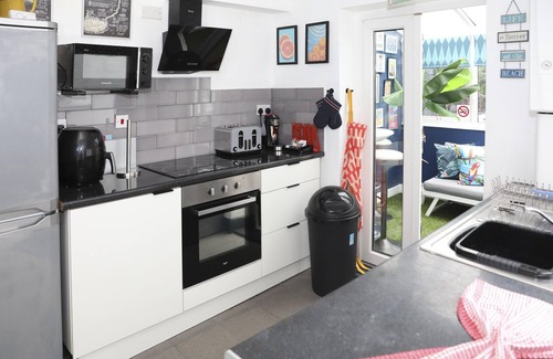 Hove Casa | Hove and Away With Garden By My Getaways