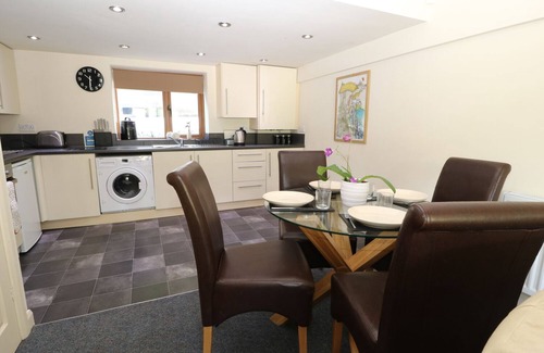 Cragg Vale Cabaña | Hove Wood View