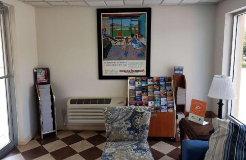 Northwest Hotel | Howard Johnson by Wyndham Virginia Beach