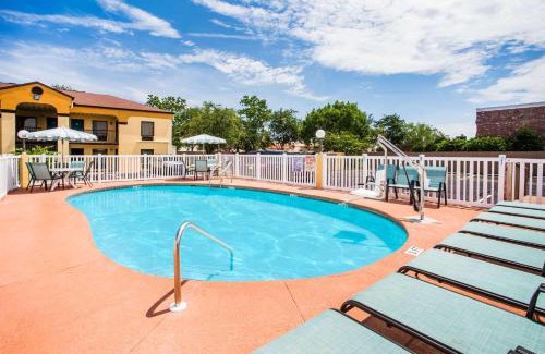 Panama City Hotel | Howard Johnson by Wyndham Panama City