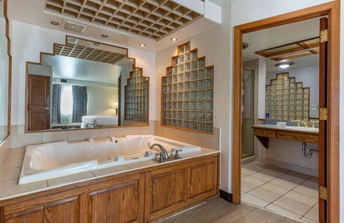Billings Hotel | Howard Johnson by Wyndham Billings