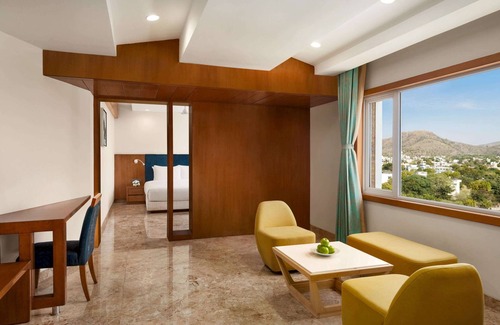 Bedla Hotel | Howard Johnson by Wyndham Udaipur Roop Nagar
