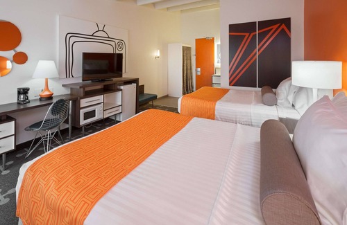 Toms River Hotel | Howard Johnson Hotel by Wyndham Toms River