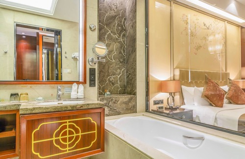 Wolong District Hotel | Howard Johnson Zhongtai Hotel Nanyang