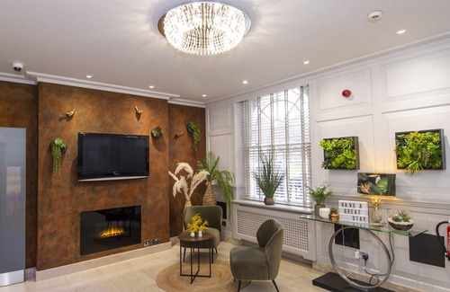 Kings Cross St. Pancras Hotel | Howard Winchester Hotel