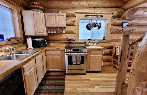Winthrop Casa | Howling Wolf Cabin-Ski Trail Access!