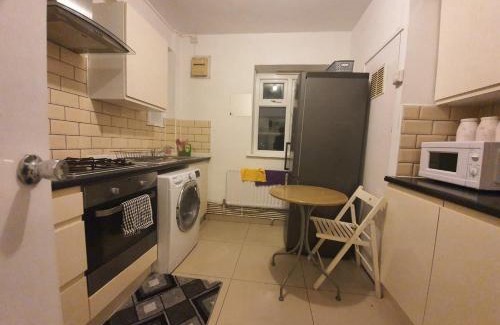 Haggerston Casa | Hoxton Rooms E2