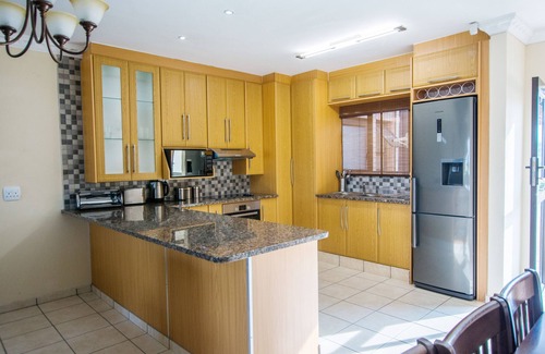 Thorny Bush Game Reserve Cabina | HoyoHoyo Acorns Lodge