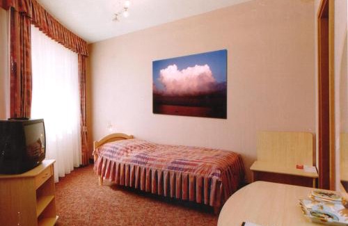Szolnok Cama Y Desayuno | Hozam Wellness és Apartman