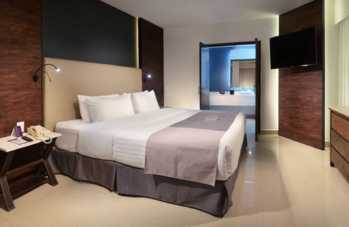 León Hotel | HS HOTSSON Smart León Centro Max