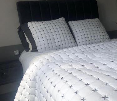 Meaux Cama Y Desayuno | HSH France Chambre City 5 Proche de Disney
