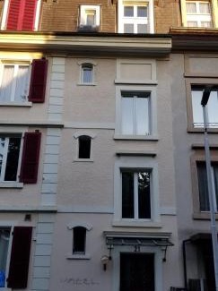 Mattenhof-Weissenbuhl Apartamento | HSH Weber - 2 Bedroom Suite Apartment with Office, Salon and Kitchen in Bern by HSH Hotel Serviced Home