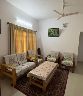 HSR Layout Casa | HSR Homestay Chethana