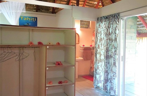 Huahine Cama Y Desayuno | HUAHINE - Bungalow Opuhi 3p