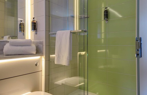 Old Town Hotel | Hub By Premier Inn Edinburgh - Royal Mile
