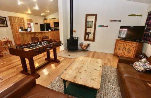McCall Casa | Hubbard Cabin by Casago McCall - Donerightmanagement