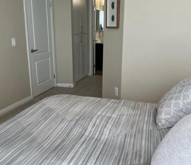 Del Rey Apartamento | HubLife Your Private Oasis in the Heart of Marina del Rey
