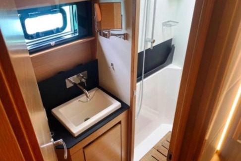 Komolac Alquiler De Eote | Huck Finn Catamarans