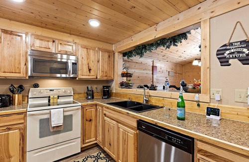 Island Park Casa | Huckleberry Hollow
