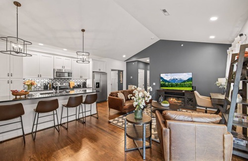 Cookeville Condominio | Hudgens Court Getaway in charming Cookeville