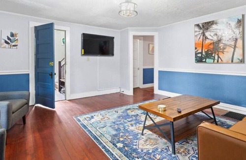 Ithaca Casa | HUDSON 3 BED 2 BATH · Walk to Ithaca Commons+Trails!