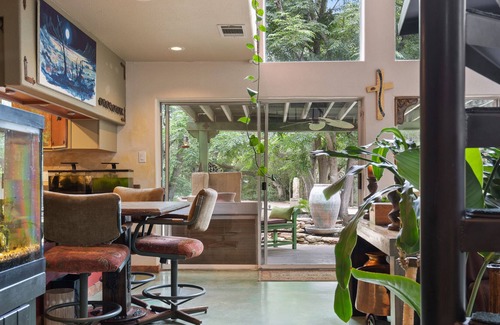 Hudson Bend Casa | Hudson Bend Hacienda | Home in Austin