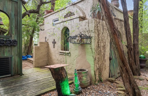 Hudson Bend Casa | Hudson Bend Hacienda | Home in Austin