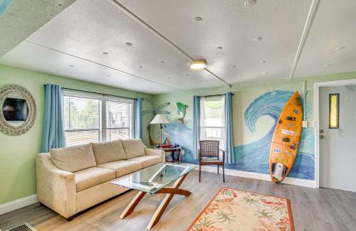 Vista Del Mar Casa | Hudson Home with Dock on Canal about 1 Mi to Beach!