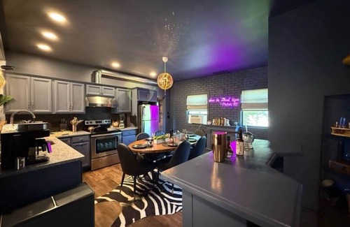 Hudson Casa | Hudson Hot Tub & Pet Escape