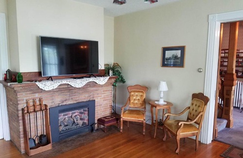 Watkins Glen Cama Y Desayuno | Hudson Manor Bed & Breakfast