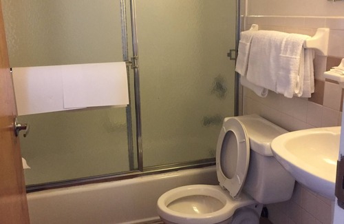 Bayonne Hotel | Hudson Plaza Motel Bayonne / Jersey City