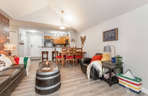 East Kootenay Apartamento | Hudson Pointe | Top Floor | Pool | Hot Tub | Gym