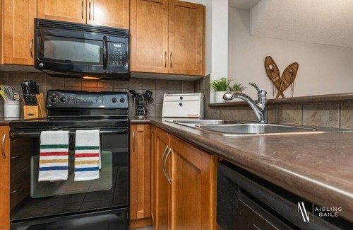 East Kootenay Apartamento | Hudson Pointe | Top Floor | Pool | Hot Tub | Gym