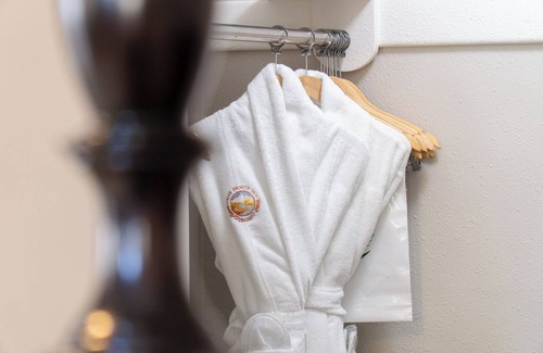 Jackson Hole Hotel | Huff House Inn