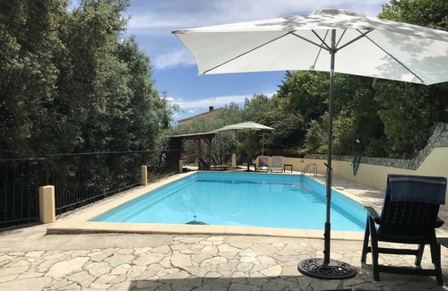 Callas Casa | Huge 12x5m saltpool. Unique 8000m2 naturist property, 5min to Callas square .