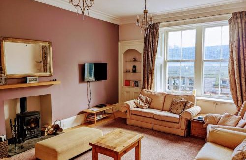 Jedburgh Apartamento | Huge 4 Bed Apt - Perfect Base to Explore The Borders