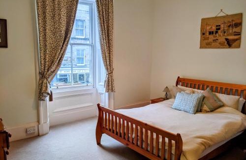 Jedburgh Apartamento | Huge 4 Bed Apt - Perfect Base to Explore The Borders