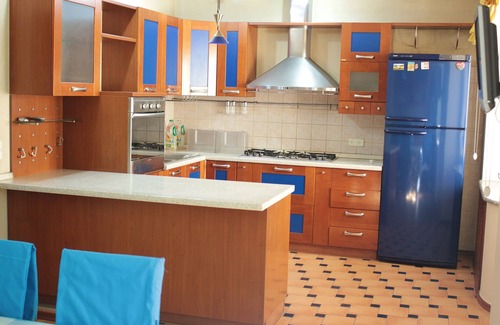 Almaty Apartamento | ENORMES 600 PIES, APARTAMENTO DE 3 DORMITORIOS + traslado