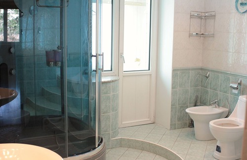 Almaty Apartamento | ENORMES 600 PIES, APARTAMENTO DE 3 DORMITORIOS + traslado