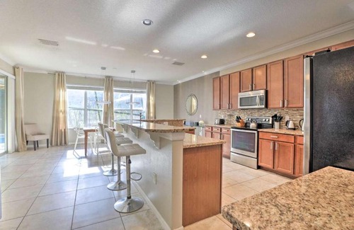 Bellavida Villa | Huge 6Br 6Bath Villa & Private pool Min to Disney