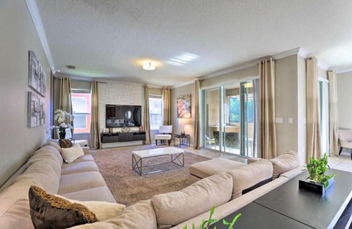 Bellavida Villa | Huge 6Br 6Bath Villa & Private pool Min to Disney