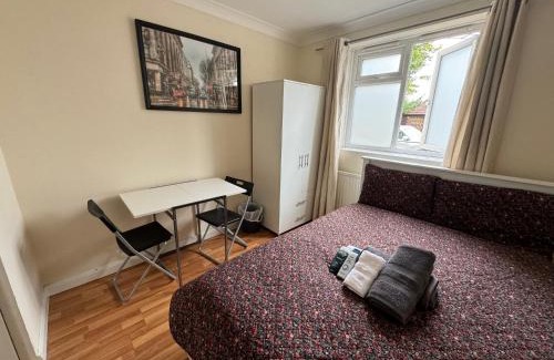 Hammersmith Apartamento | Huge and affordable 3 bedroom flat in Hammersmith for 7 people with welcome breakfast