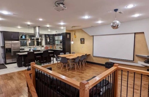 Fairmount Apartamento | Huge apt. Parking! City view.